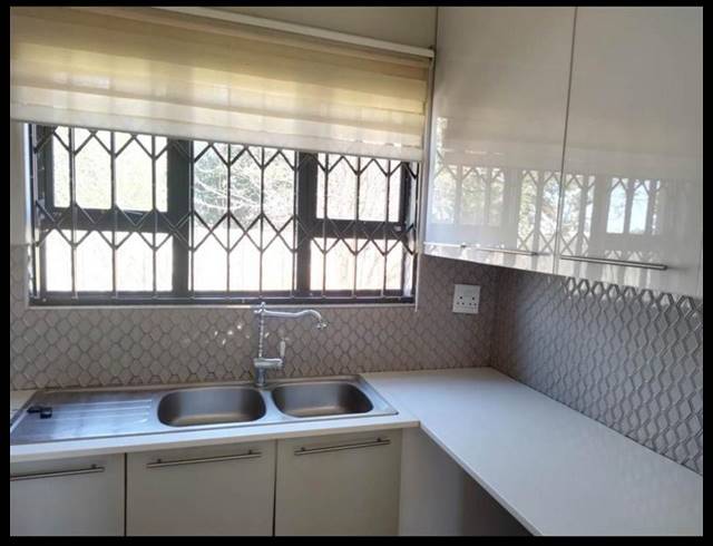 4 BEDROOM HOUSE FOR SALE IN DAWN PARK EXT